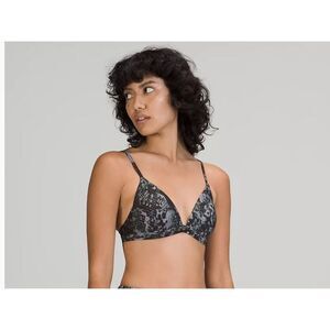 Lululemon Waterside Swim Top Cups A/B Size 4 m8